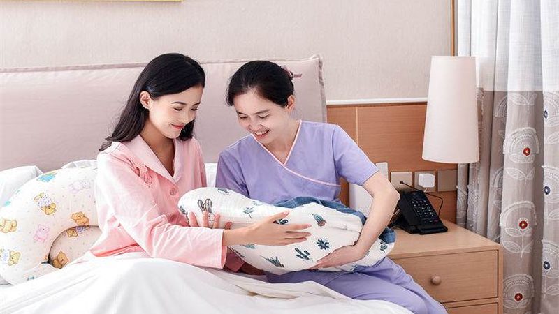 小标题：预防产后抑郁，从孕期开始
