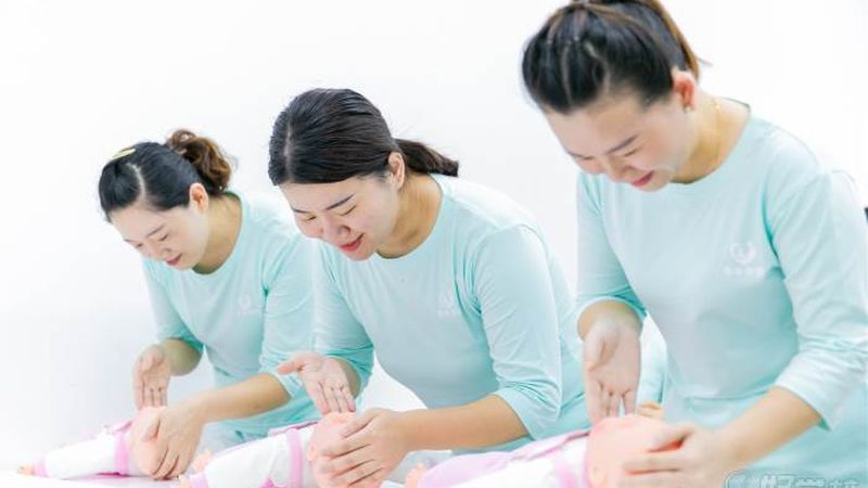 产后抑郁，月子中心如何有效疏导？**