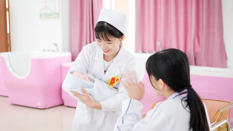 月嫂合同定金退款：这些规定你了解吗？**